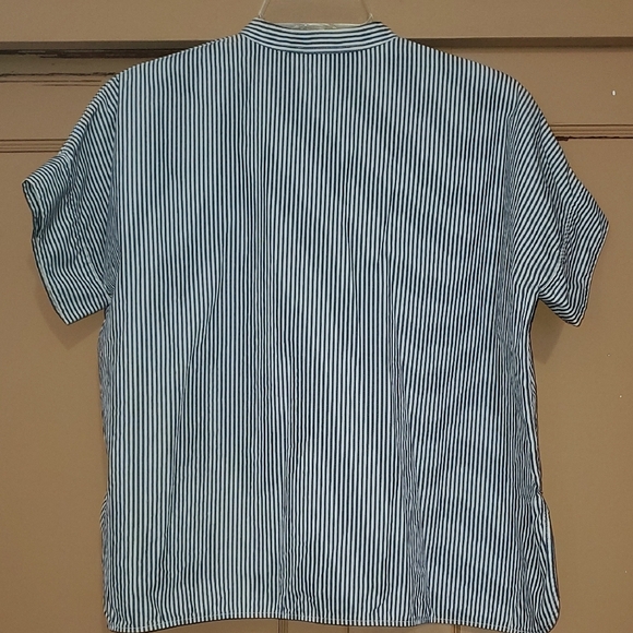 Everlane Striped Navy and White Women's Button Down Shirt - Picture 5 of 5